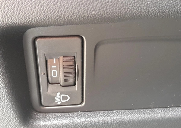 Citroen C4 cena 41400 przebieg: 46684, rok produkcji 2016 z Sosnowiec małe 497
